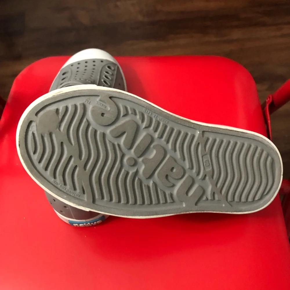 Native Kids Water Shoes — Gray Slip-On Sneakers with White Toe